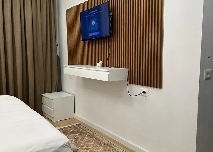 Da Vinci Apartments, Durres, Near The Beach
